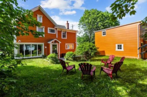 Tigh-na-mara 4br Historic Seaside Charm Awaits!